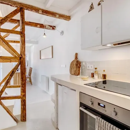Cosy Duplex Rooftoop W/ Ac | By Airnest * Lisbon