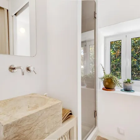 Daire Cosy Duplex Rooftoop W/ Ac | By Airnest Lisboa