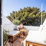 Lejlighed Cosy Duplex Rooftoop W/ Ac | By Airnest Lisboa